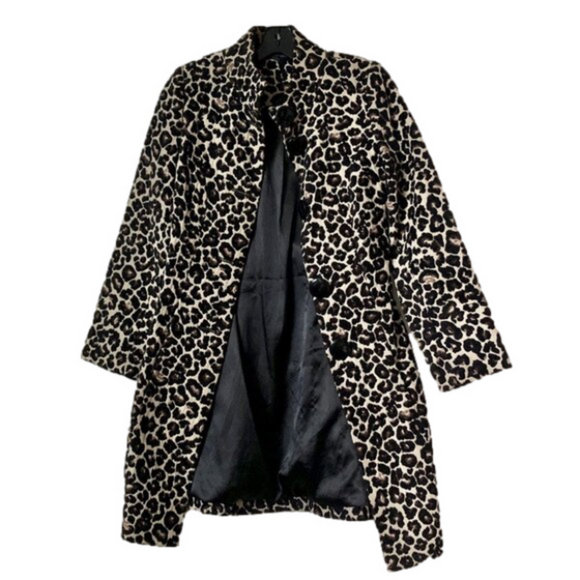 le chateau Jackets & Blazers - Vintage Leopard Animal Print Long Fabric Coat - 1990s